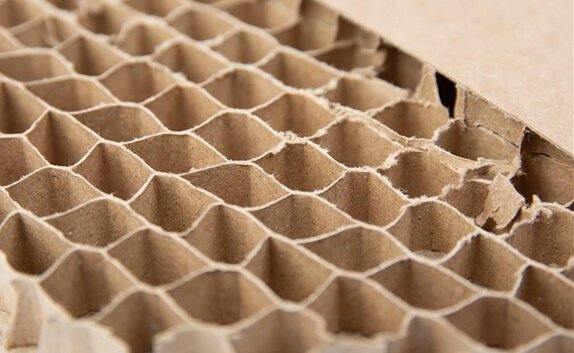 Nahaufnahme einer Wabenplatte