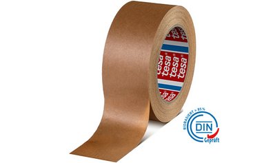 tesa® 60408 Biobasiertes Papierpackband Freigestelltes Bild des nachhaltigen, FSC-zertifizierten und biobasierten Papier-Packband tesa® 60408.